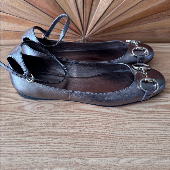 Gucci Horsebit Women 7B Ballet Flats Shoes Bronze Pewter Ankle Strap Mary Jane - Picture 3 of 11